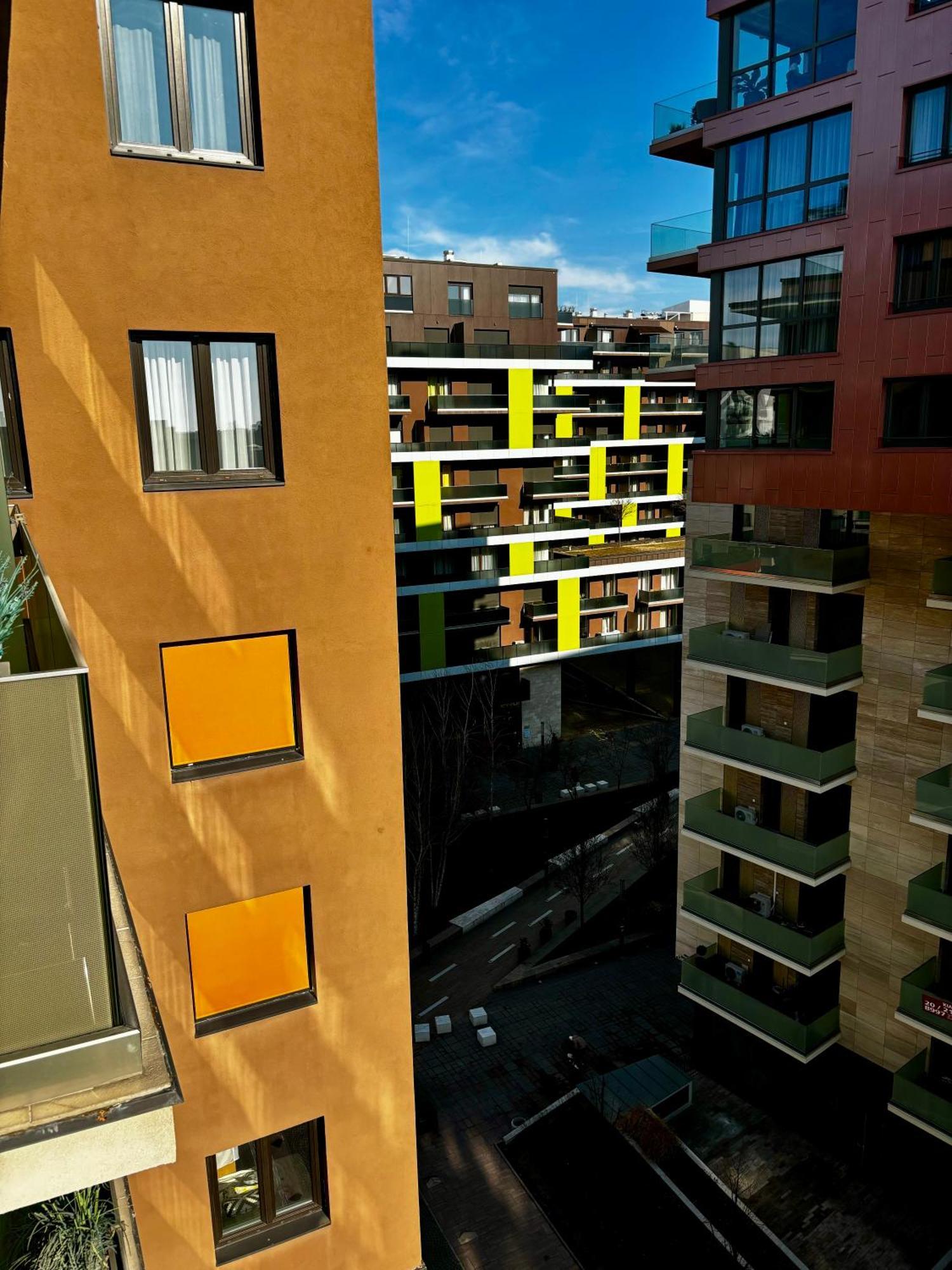 Corvin Park Apartment *